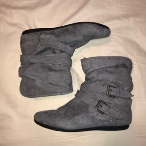 Report Ankle Boots